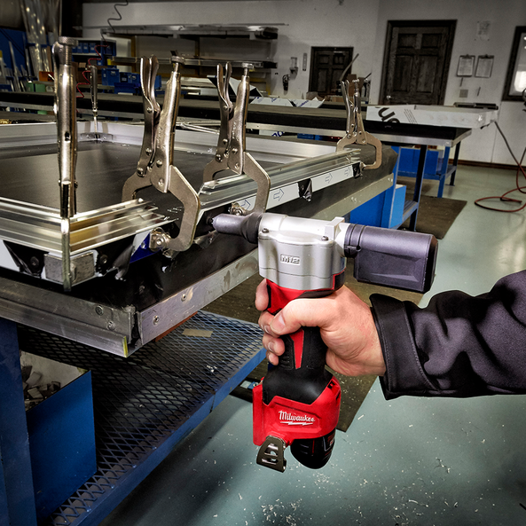 MILWAUKEE M12 POP RIVET TOOL - M12BPRT-0