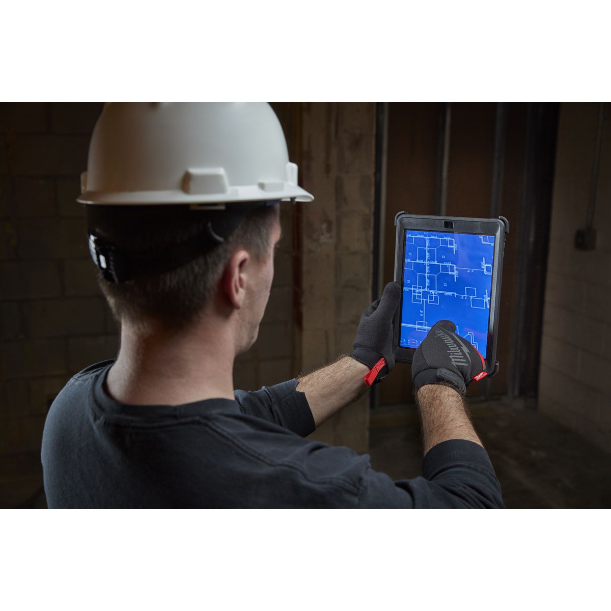 MILWAUKEE PERFORMANCE GLOVES SMALL