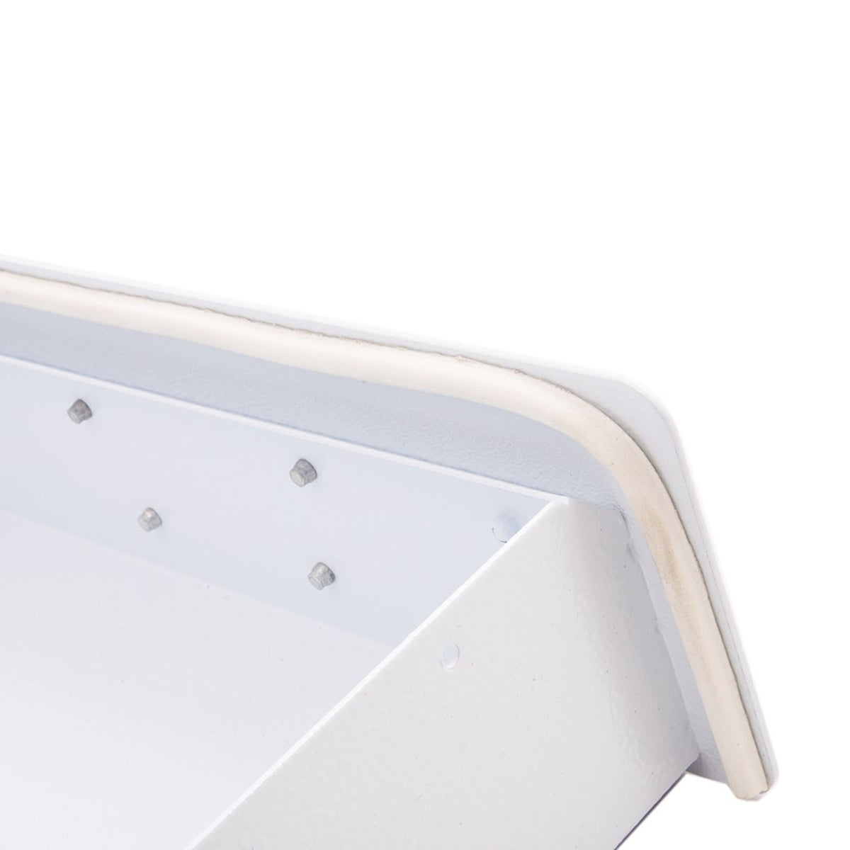 KINCROME UPRIGHT TRUCK BOX 4 DR WHITE